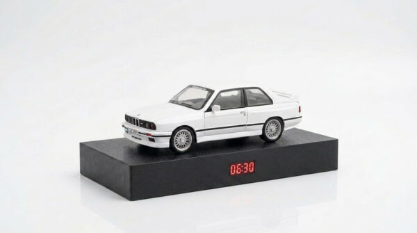 BMW E30 White